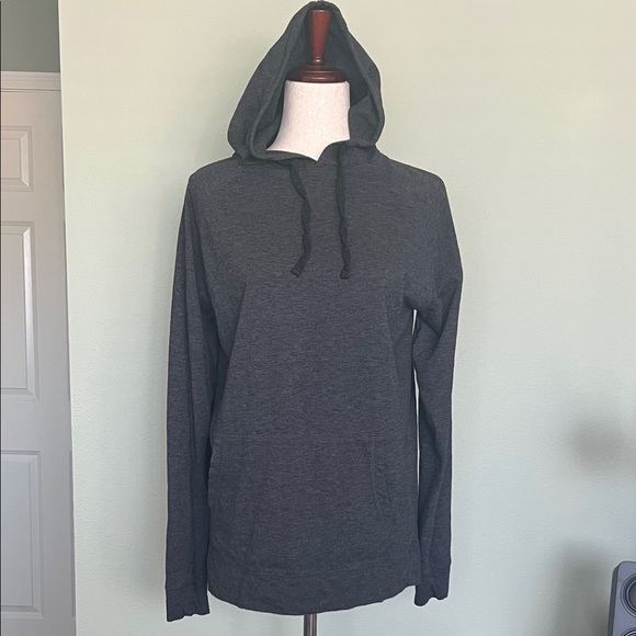 Highland Outfitters Other - Highland Outfitters Men's Gray Hoodie Sweater